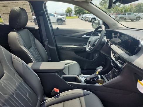 New 2026 Buick Encore GX Avenir w/ Avenir Technology Package FWD image 7