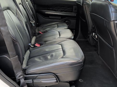 Used 2019 Ford Expedition Platinum AWD/4WD image 31