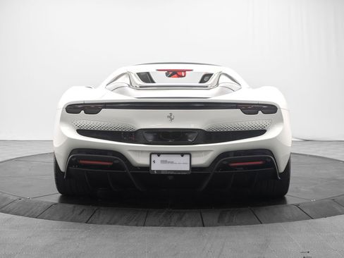 Used 2025 Ferrari 296 GTS RWD image 4