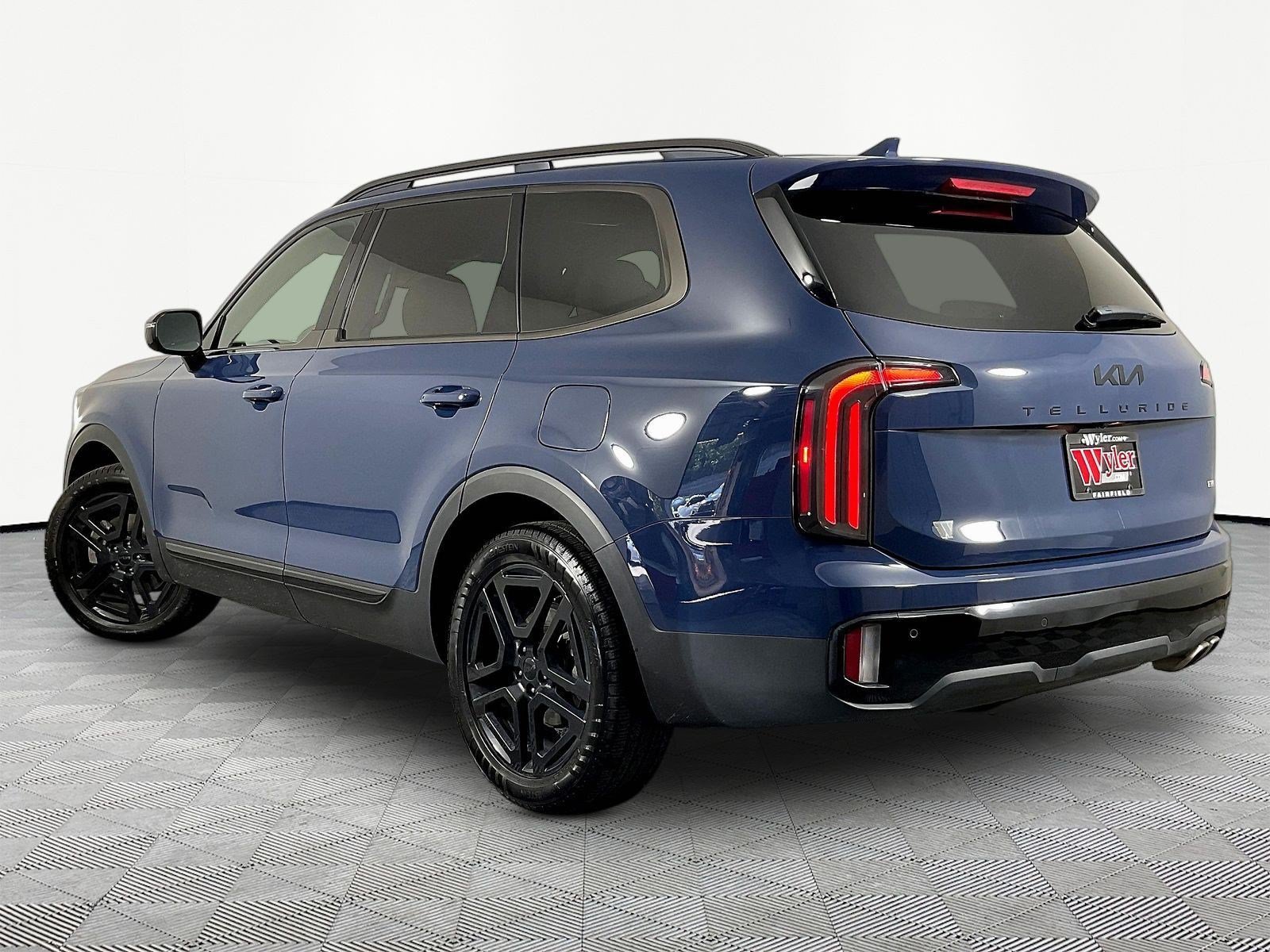 Used 2025 Kia Telluride SX X-Line AWD/4WD image 4