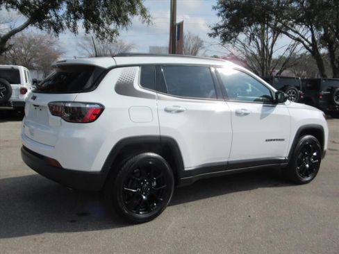 New 2026 Jeep Compass Latitude image 6