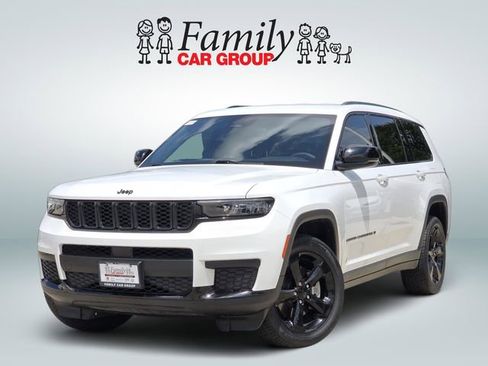 Used 2023 Jeep Grand Cherokee L Laredo RWD image 1