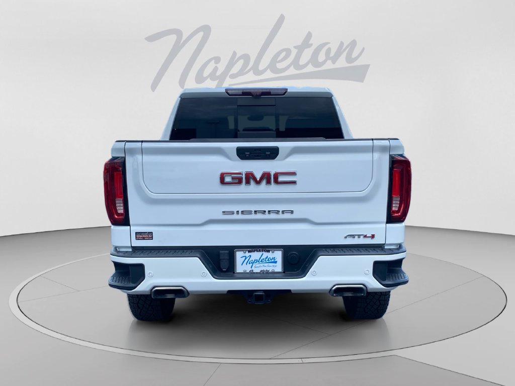 Used 2022 GMC Sierra 1500 AT4 w/ AT4 Premium Package AWD/4WD image 4