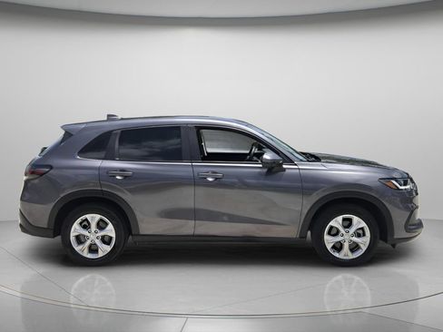 Certified 2023 Honda HR-V LX image 3