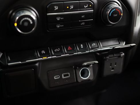 Used 2021 Chevrolet Silverado 1500 Custom w/ LPO, Dark Essentials Package image 17