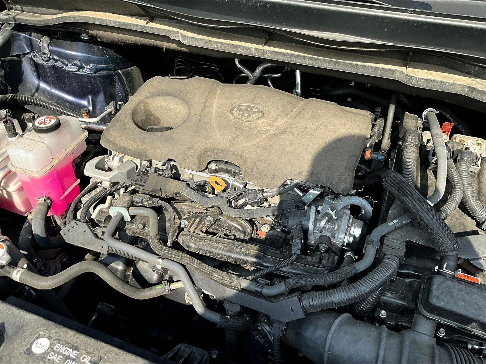 Used 2023 Toyota Sienna XSE FWD image 31