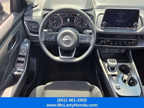 Used 2024 Nissan Rogue S FWD image 11