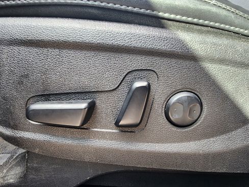 Used 2023 Kia Telluride S image 10