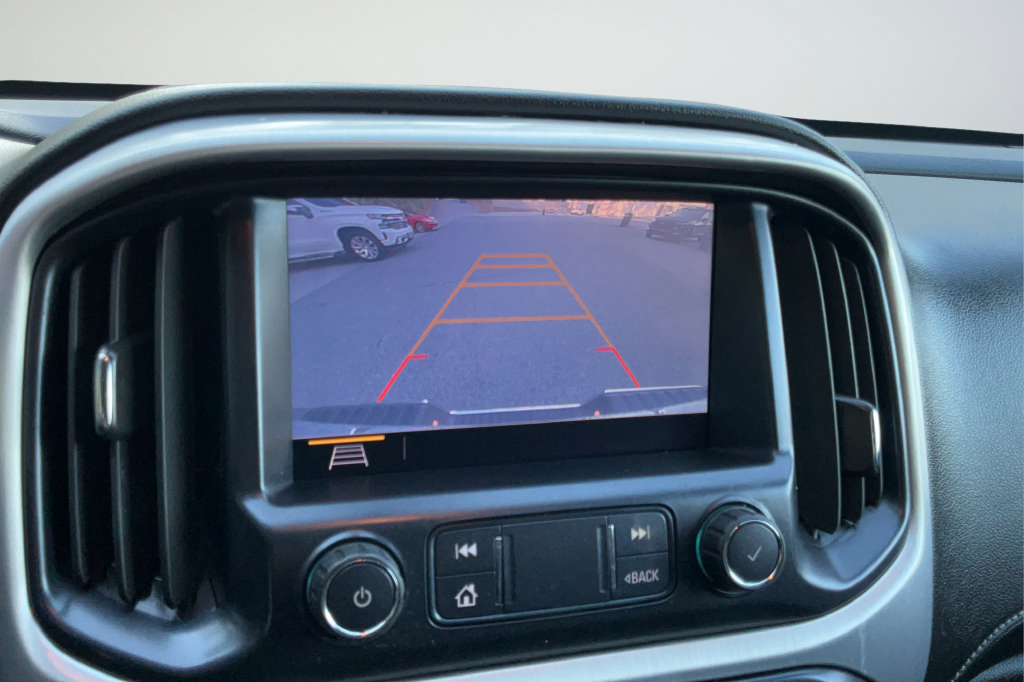 Used 2020 GMC Canyon SLE w/ SLE Convenience Package RWD image 16