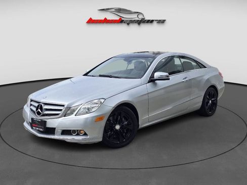 Used 2011 Mercedes-Benz E 350 E 350 image 3