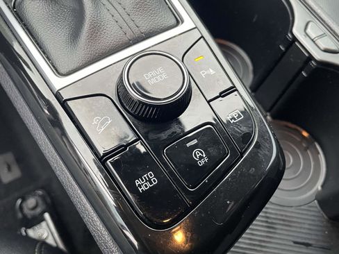 Used 2023 Kia Sportage EX image 24