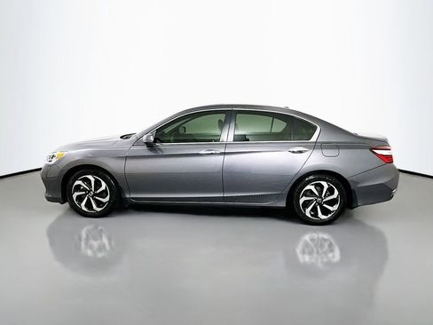 Used 2016 Honda Accord EX image 8