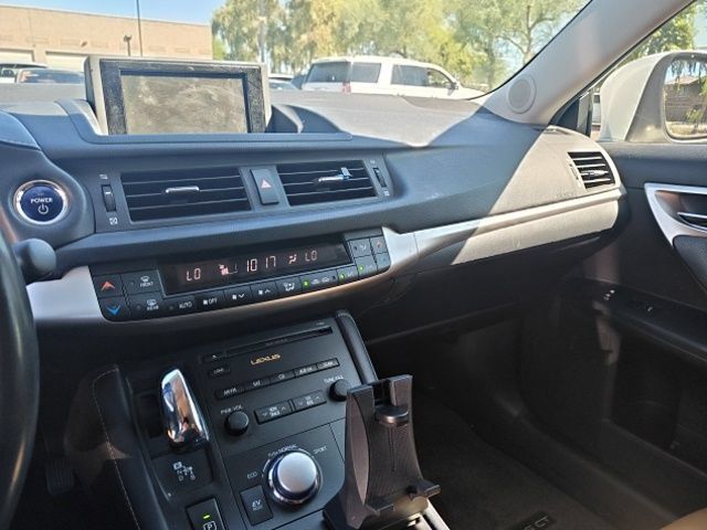 Used 2012 Lexus CT 200h Premium w/ Premium Audio Pkg FWD image 29