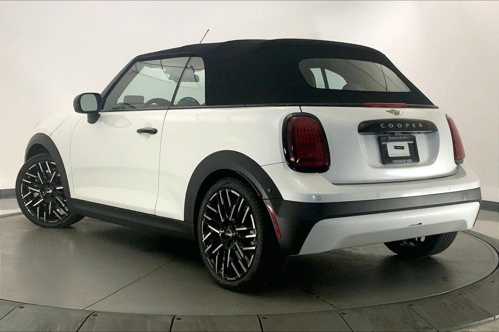 Used 2026 MINI Cooper S FWD image 10