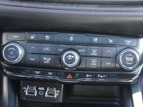 Used 2024 Dodge Durango R/T image 38