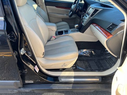 Used 2011 Subaru Outback 2.5i Limited AWD/4WD image 26