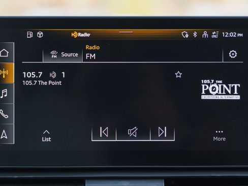 Used 2023 Audi Q5 2.0T Prestige w/ Prestige Package image 13