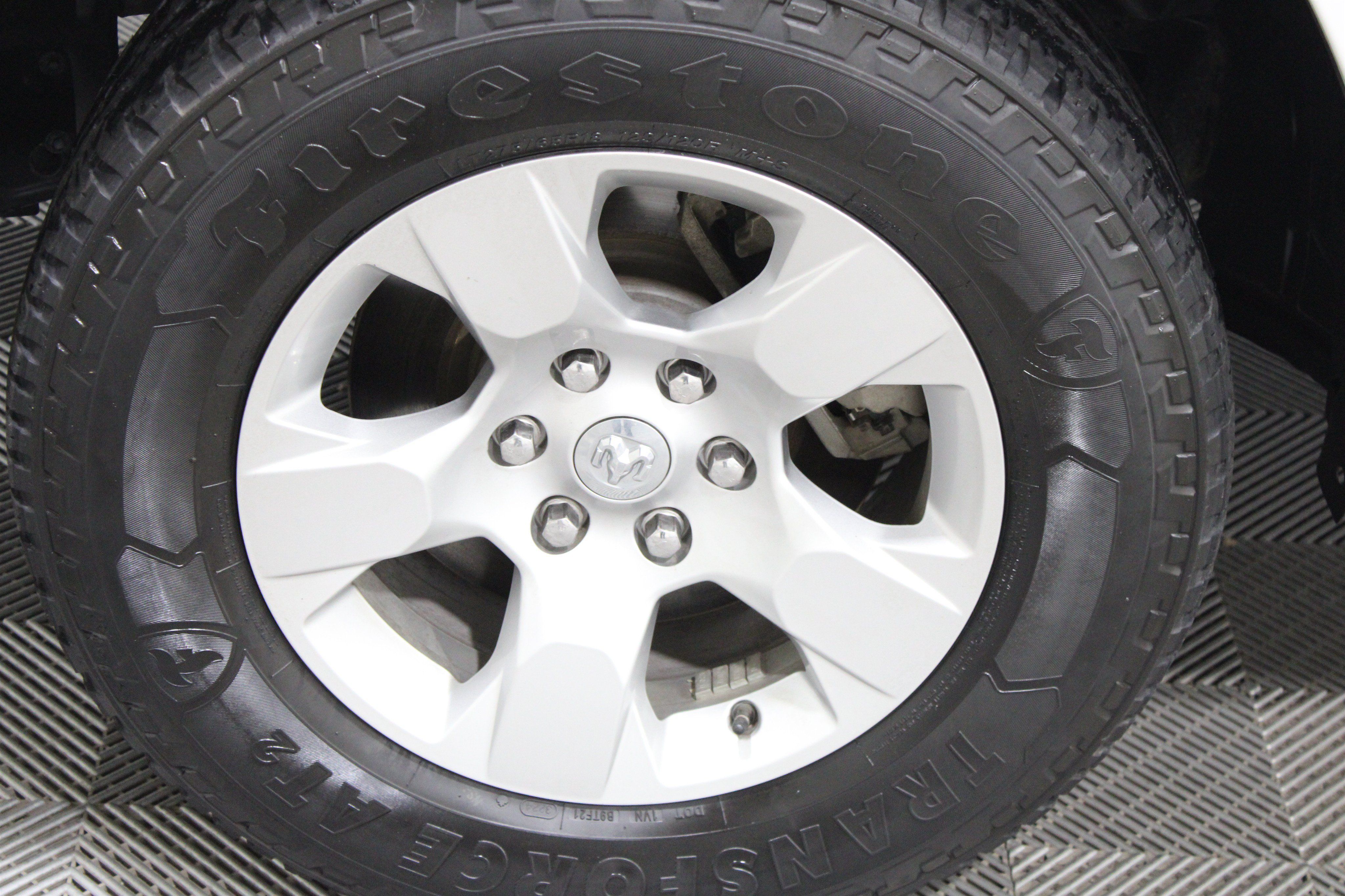 Used 2022 RAM 1500 Big Horn AWD/4WD image 32