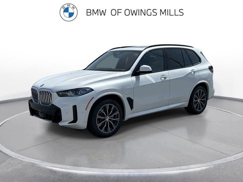 New 2026 BMW X5 xDrive50e w/ M Sport Package AWD/4WD image 1