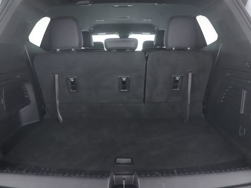 Used 2025 GMC Acadia AT4 w/ LPO, Floor Liner Package AWD/4WD image 28