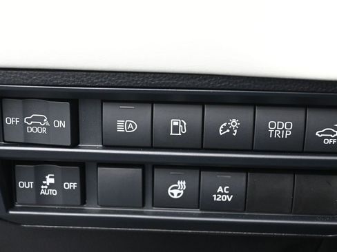 Certified 2024 Toyota Sequoia Capstone image 16