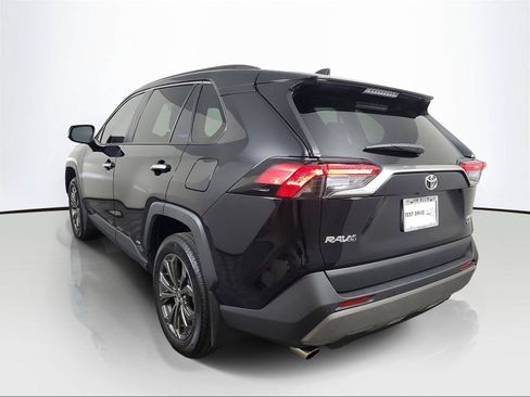Used 2025 Toyota RAV4 Limited AWD/4WD image 4