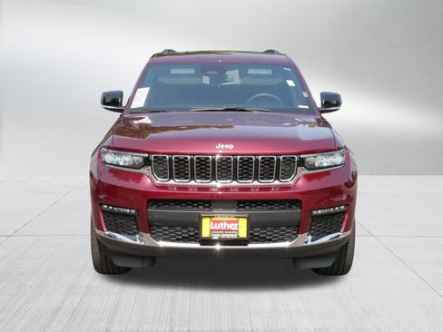 Used 2024 Jeep Grand Cherokee L Limited AWD/4WD image 2