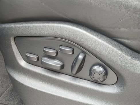 Used 2023 Porsche Cayenne Turbo AWD/4WD image 17