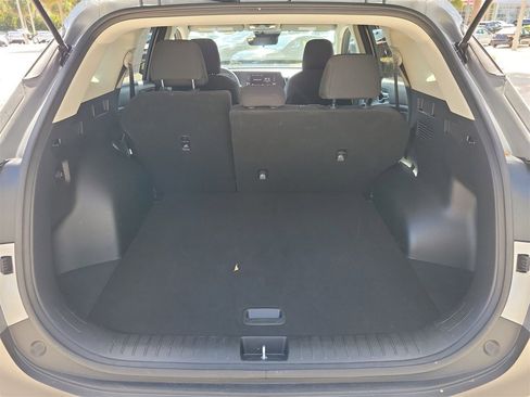 Used 2025 Kia Sportage LX image 7