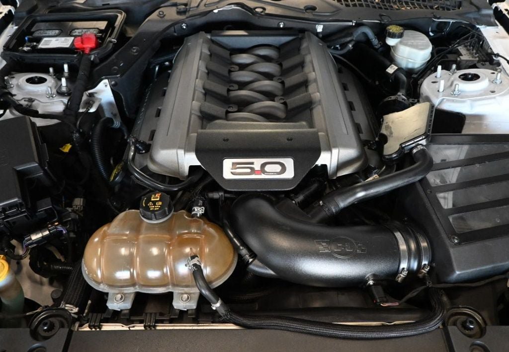 Used 2015 Ford Mustang GT RWD image 18