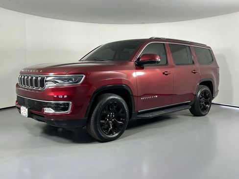 Used 2022 Jeep Wagoneer Series I w/ Convenience Group I AWD/4WD image 3