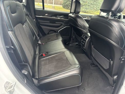 Used 2024 Jeep Grand Cherokee Trailhawk image 28