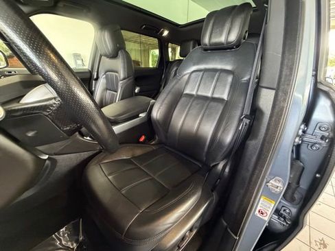 Used 2020 Land Rover Range Rover Sport SE AWD/4WD image 15