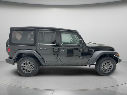 Used 2024 Jeep Wrangler Unlimited Sport AWD/4WD image 6