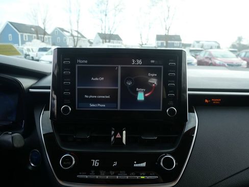 Used 2020 Toyota Corolla LE image 10