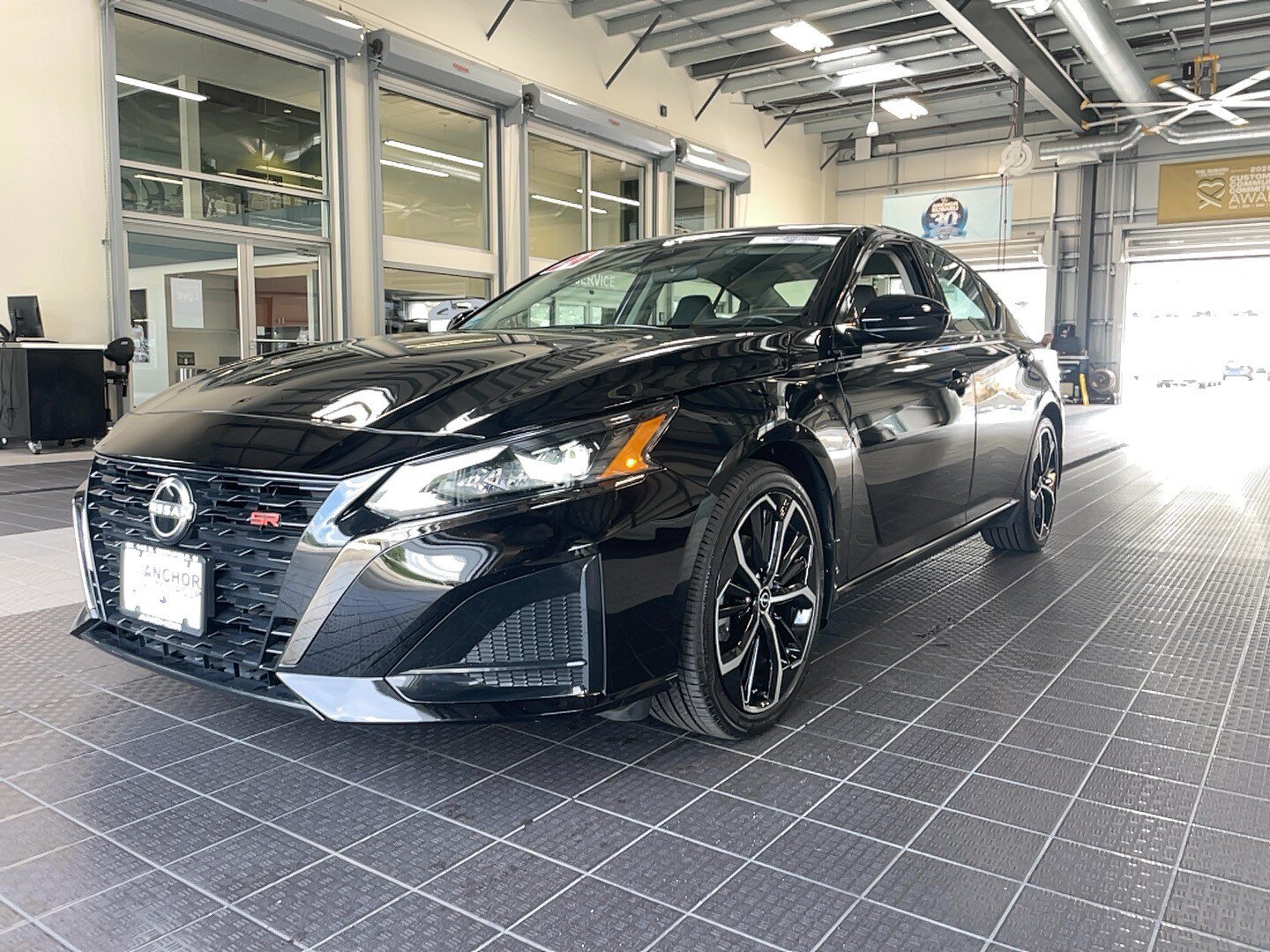 Used 2024 Nissan Altima 2.5 SR FWD image 3