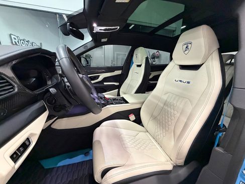 Used 2023 Lamborghini Urus S image 16