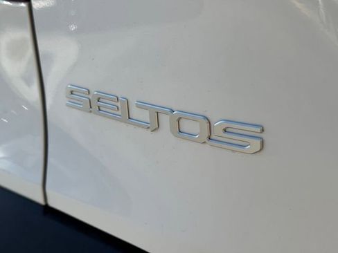 New 2026 Kia Seltos S FWD image 8