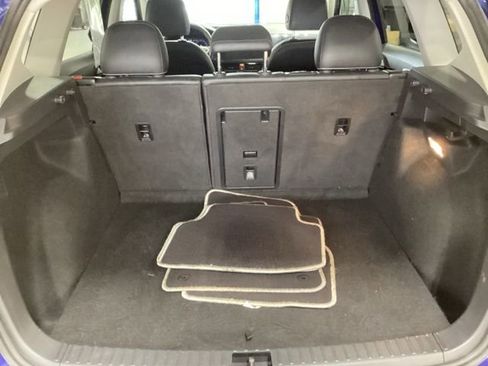 Used 2023 Volkswagen Taos SEL image 18