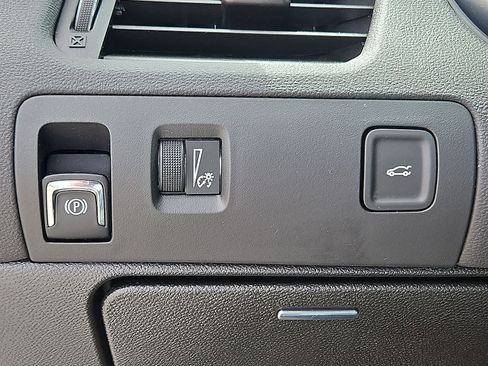 Used 2019 Chevrolet Impala LS FWD image 21