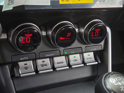 Used 2024 Toyota GR86 Premium RWD image 18