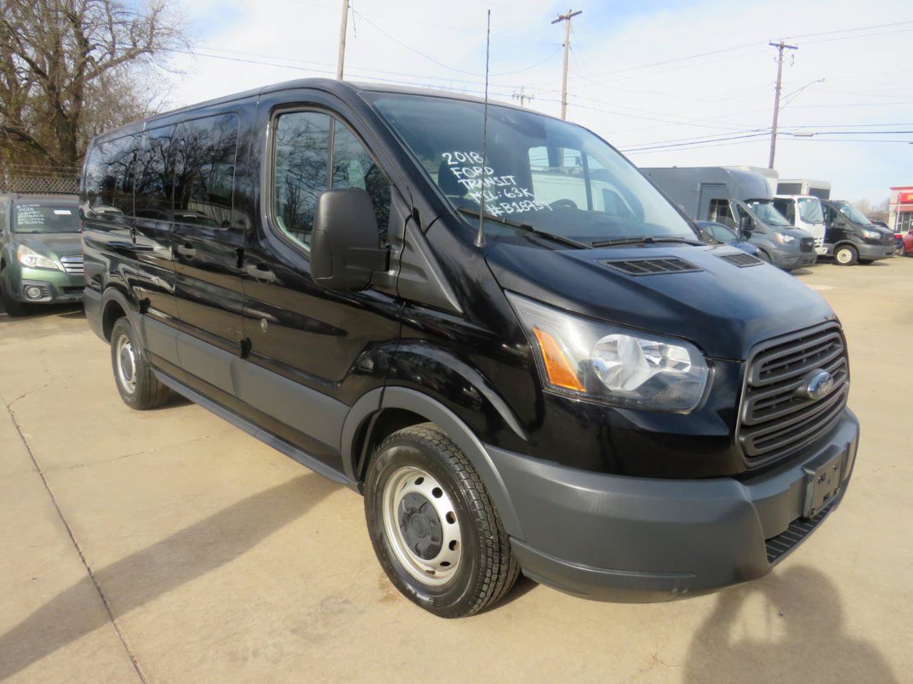 Used 2018 Ford Transit 150 130 Low Roof Wagon RWD image 4