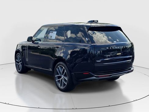 Used 2025 Land Rover Range Rover Autobiography AWD/4WD image 7