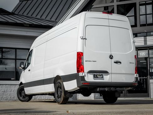 New 2025 Mercedes-Benz Sprinter 2500 image 2