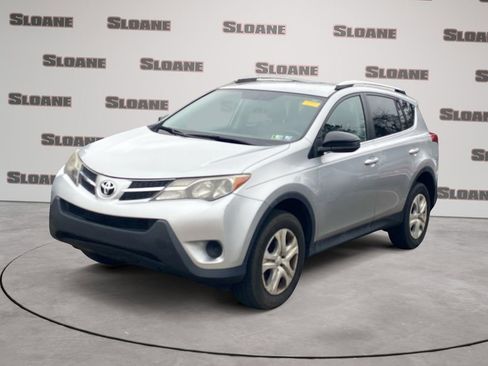 Used 2014 Toyota RAV4 LE image 1