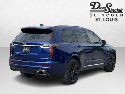Used 2023 Cadillac XT6 Sport w/ Platinum Package AWD/4WD image 3