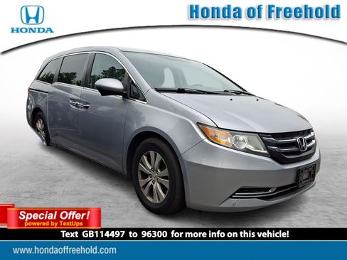 Used 2016 Honda Odyssey SE image 1