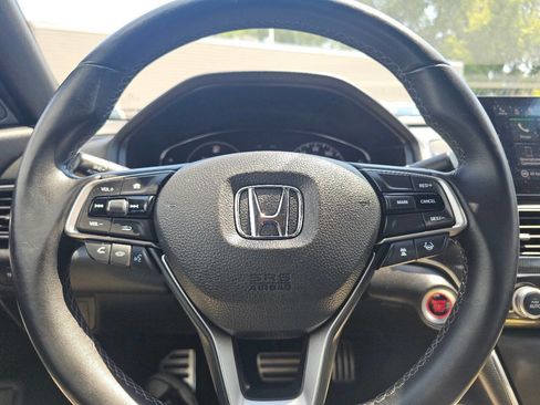 Used 2018 Honda Accord Sport image 15
