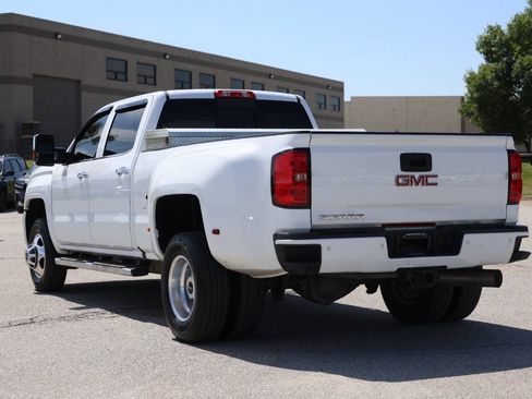 Used 2019 GMC Sierra 3500 Denali w/ Duramax Plus Package AWD/4WD image 11