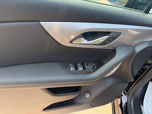 New 2026 Chevrolet Blazer LT w/ Midnight/Sport Edition AWD/4WD image 17